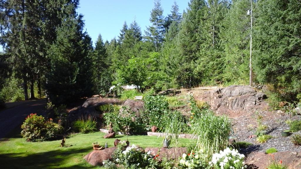 Beaver Hut Bed And Breakfast Port Alberni Exterior photo